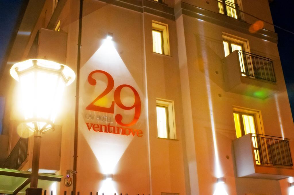 29 Cav Hotel *